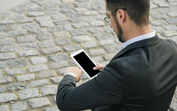 Mobiilivarmenteen hinta